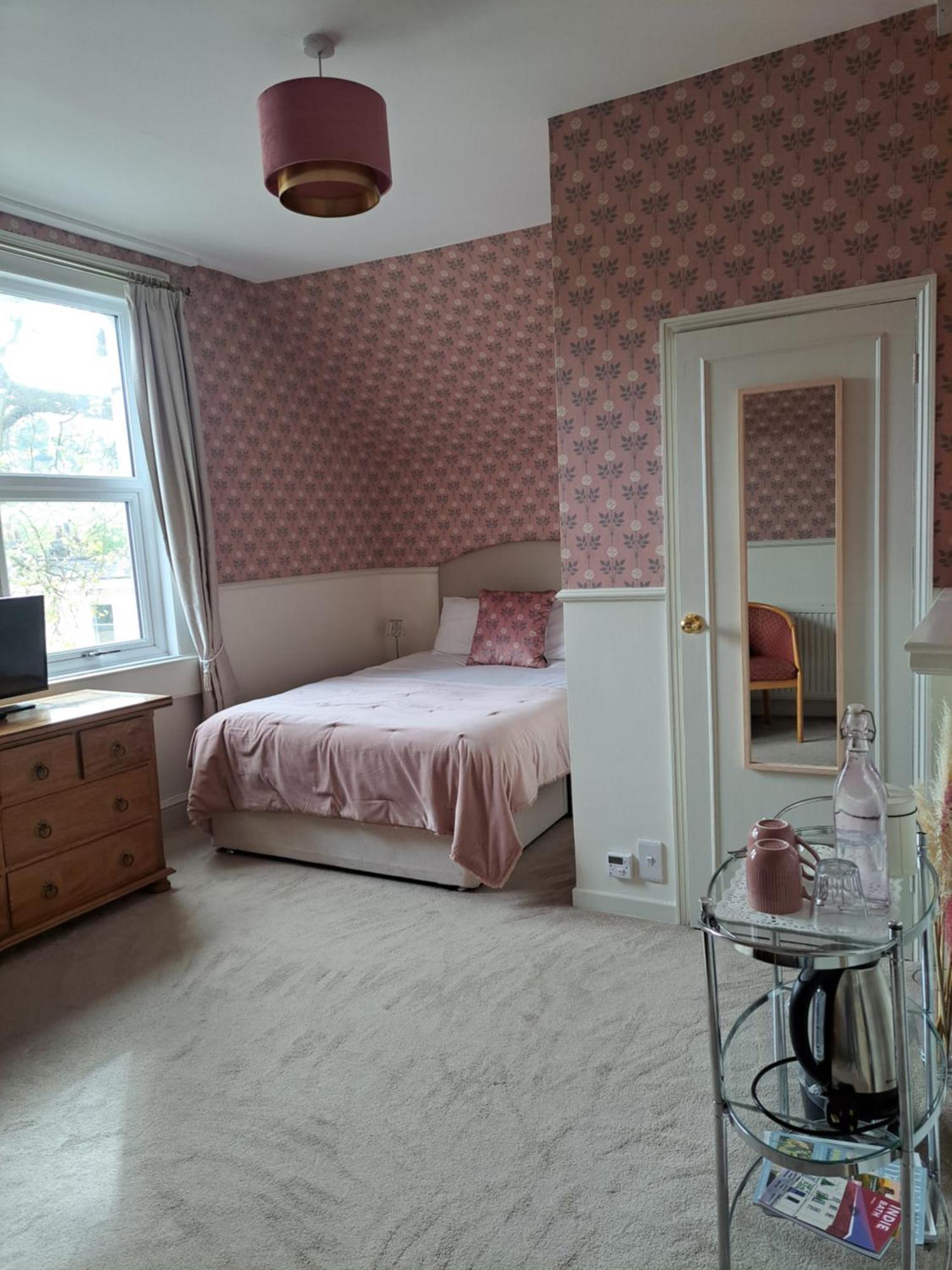 Avon Guesthouse บาธ ภายนอก รูปภาพ